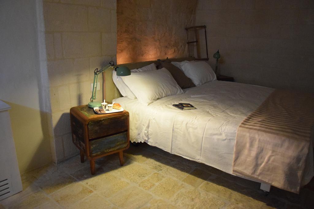 Thymus Nei Sassi 2* Matera